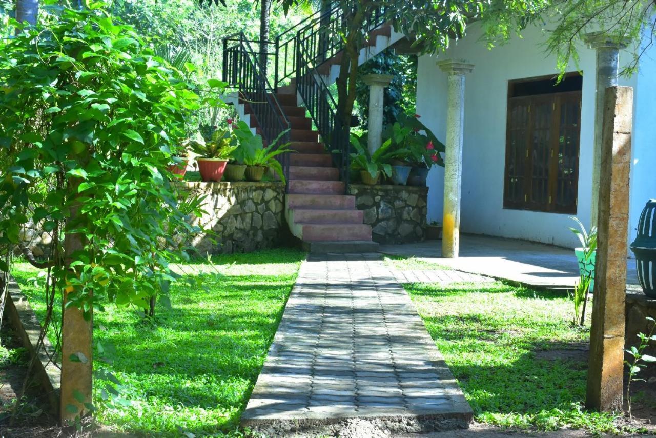 Wild Heaven Udawalawe Hotel Exterior photo